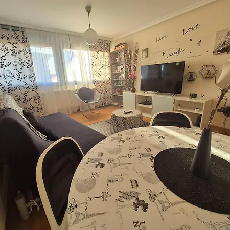Apartment 25a07 Nautilus